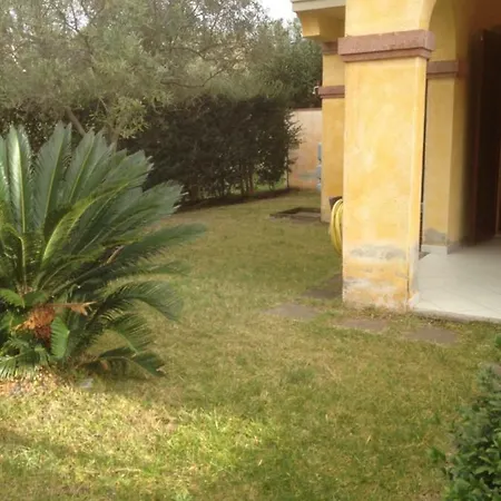 Casa Singola Ampio Giardino 度假居 维拉西米乌斯