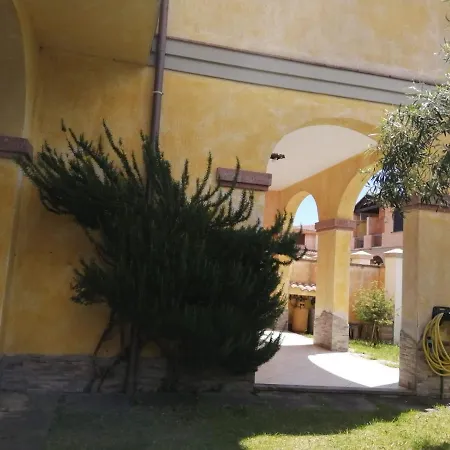 Semesterbostad Casa Singola Ampio Giardino